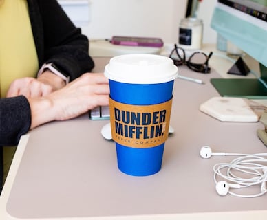 Foto 7 | Vasos Desechables Silver Buffalo The Office Dunder Mifflin 473 Ml - Venta Internacional.