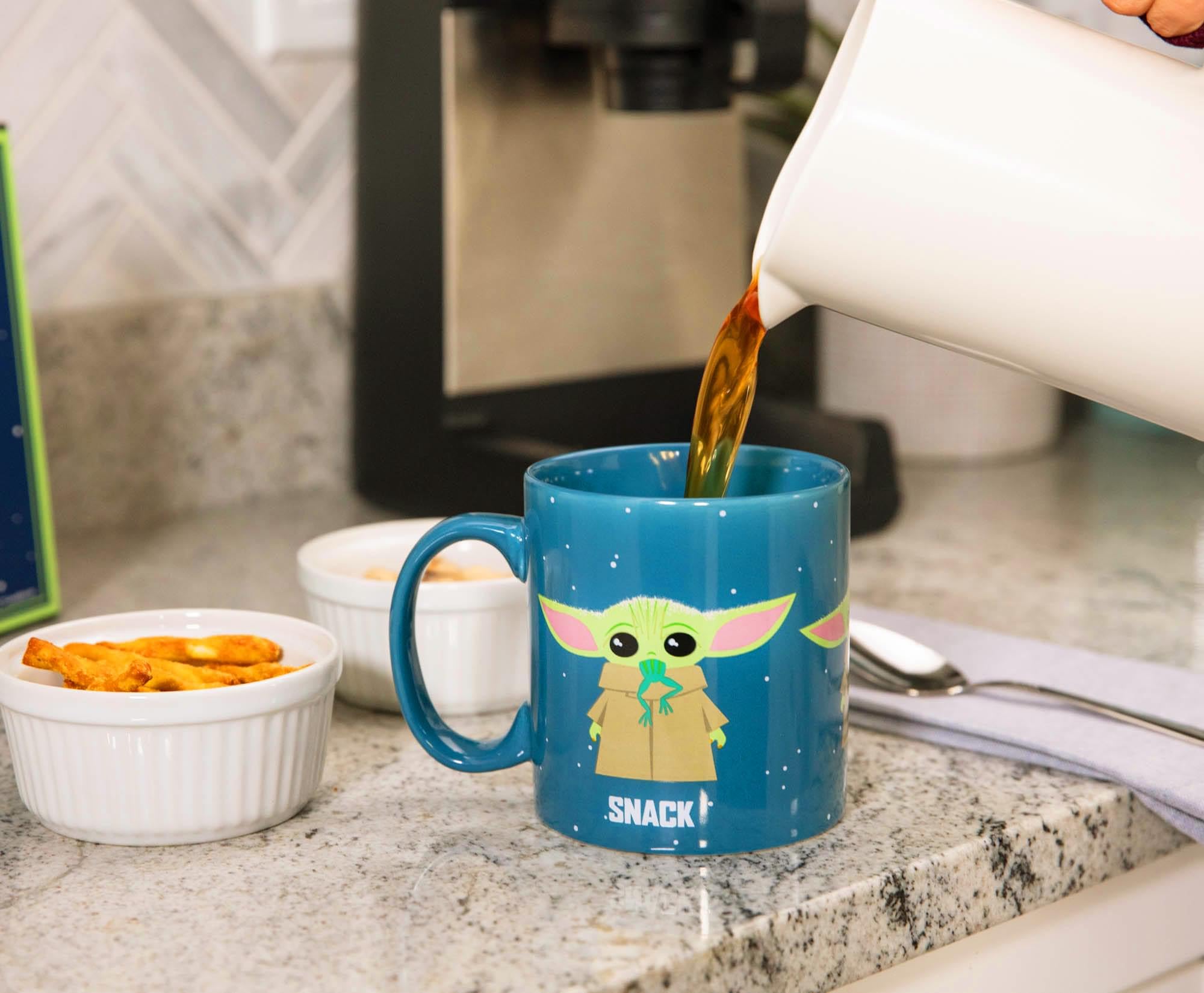 Foto 7 pulgar | Taza De Café Silver Buffalo Star Wars The Mandalorian Baby Yoda - Venta Internacional.