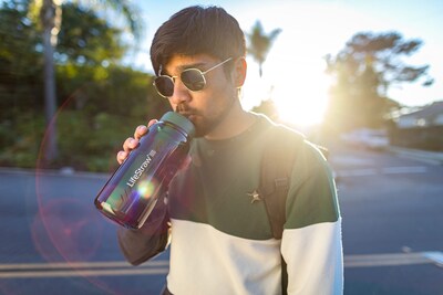 Foto 3 | Botella Con Filtro De Agua Lifestraw Go Series 1l Terrace Green - Venta Internacional.