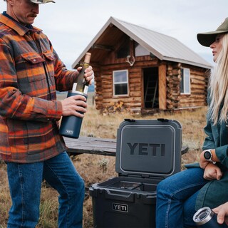 Foto 4 | Enfriador De Vino Yeti Rambler Cosmic Lilac Para Botellas De Vino - Venta Internacional.