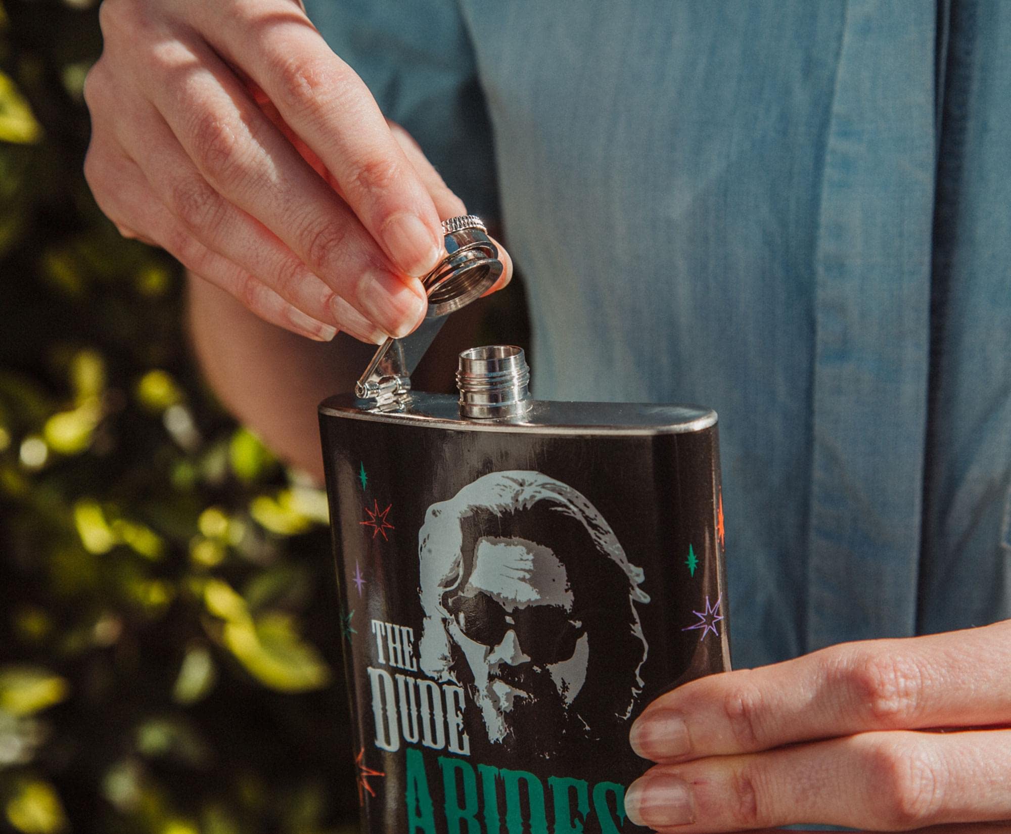 Foto 7 | Bidón Para Beber Silver Buffalo The Big Lebowski The Dude  200 Ml - Venta Internacional.