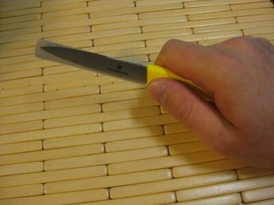 Foto 5 | Cuchillo De Pelar Victorinox Swiss Classic Con Hoja De 8 Cm, Color Amarillo - Venta Internacional.