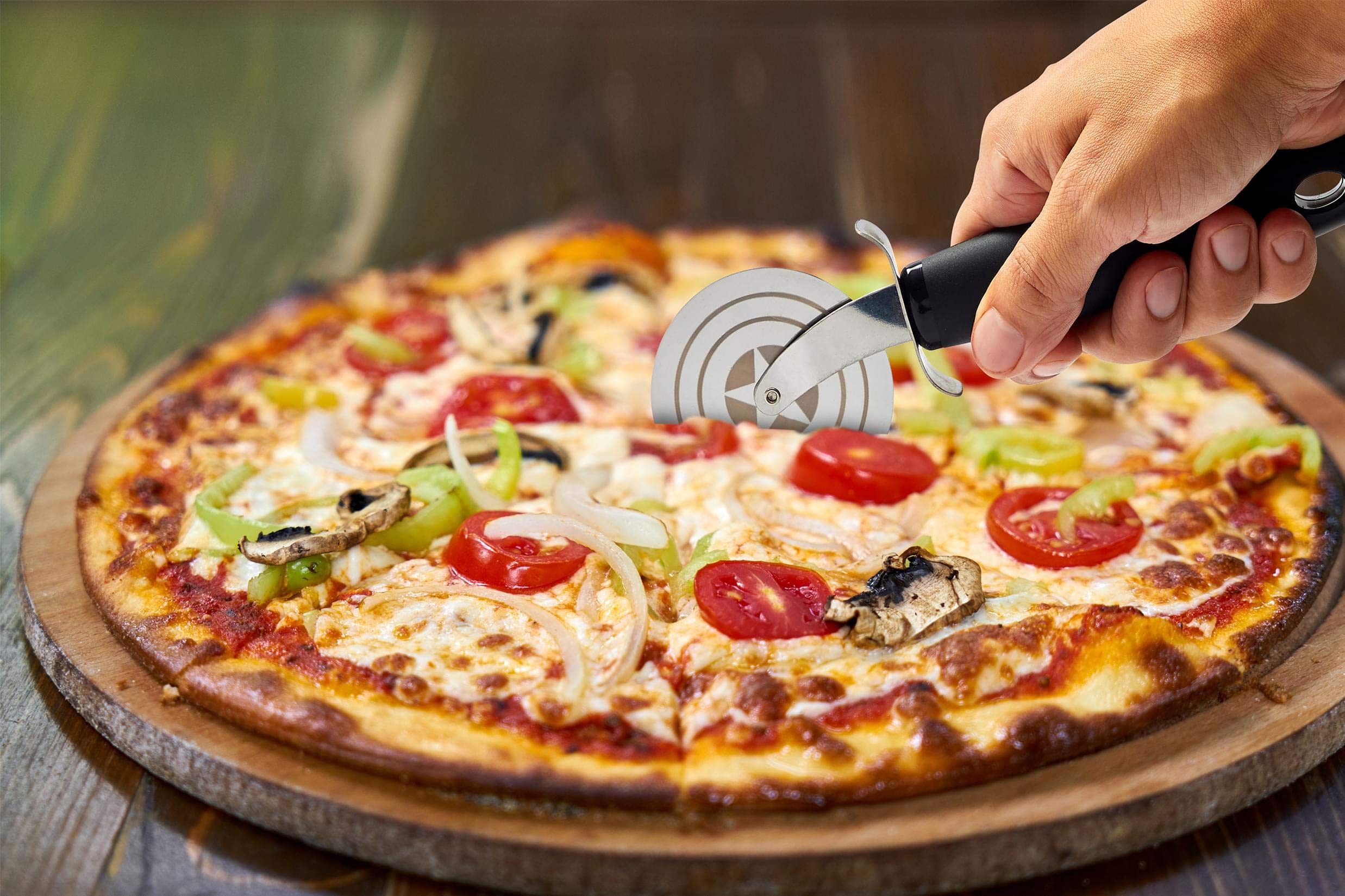 Foto 7 pulgar | Cortador De Pizza Marvel Captain America Shield  Hoja De Acero - Venta Internacional.