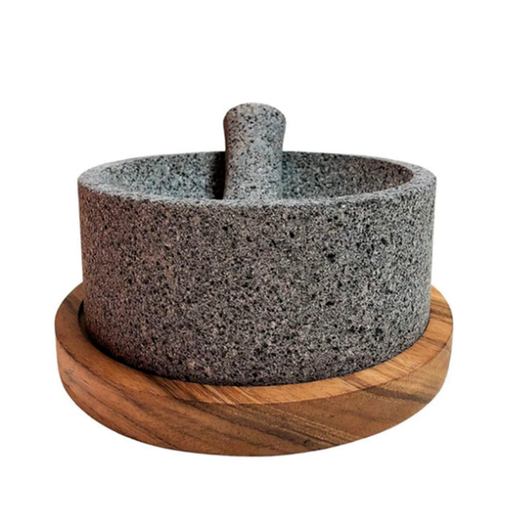 Molcajete Tradicional de Piedra Volcánica (20 cm de diámetro) Chilmamolli Rey con Base de Madera Parota + Tejolote CE