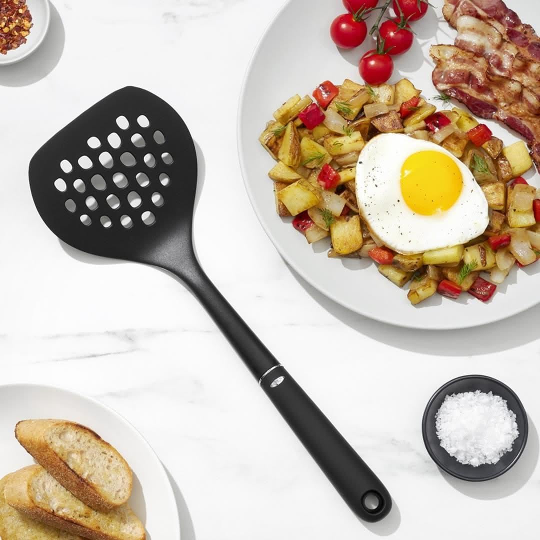 Foto 3 pulgar | Turner Oxo Good Grips De Nailon Redondo Negro Para Utensilios De Cocina Antiadherentes - Venta Internacional.