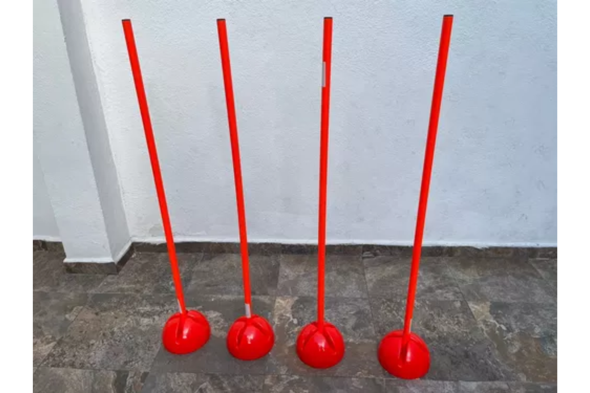 Foto 4 pulgar | Set 4 Estacas Entrenamiento Con Base 180 Cm