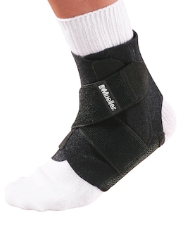Foto 4 | Estabilizador De Tobillo Mueller Sports Medicine Ajustable Negro - Venta Internacional.