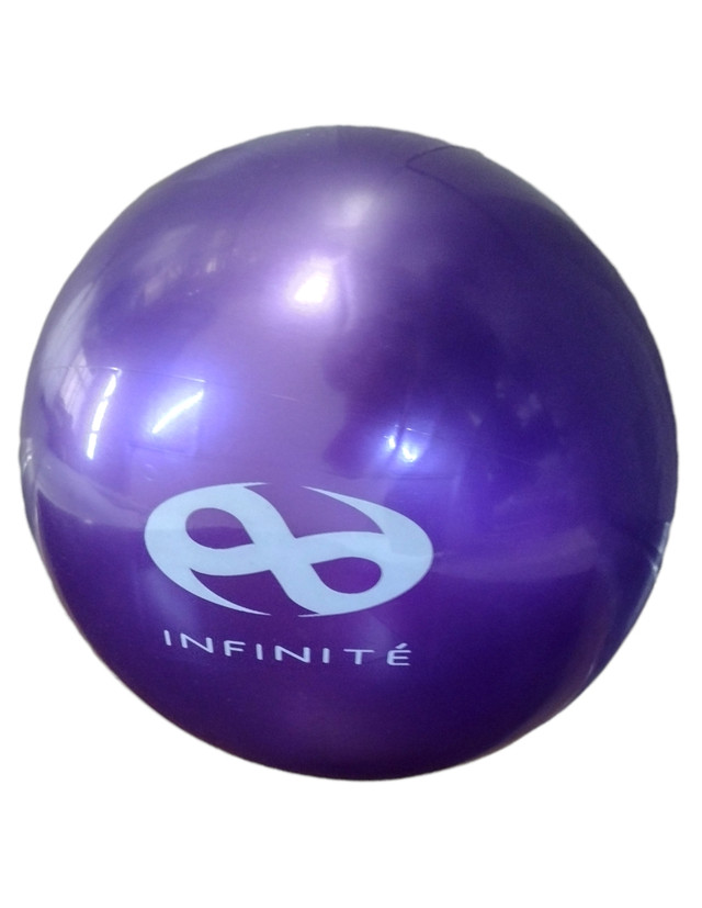 Mini Pelota Gimnasio con Bomba Aire 26 cm Infinite If-py26