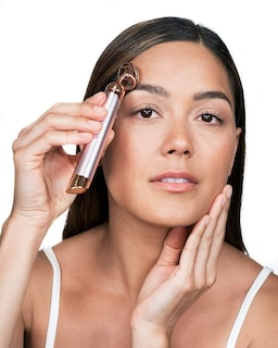 Foto 6 | Rodillo Facial Y Masajeador Finishing Touch Flawless Contour - Venta Internacional.