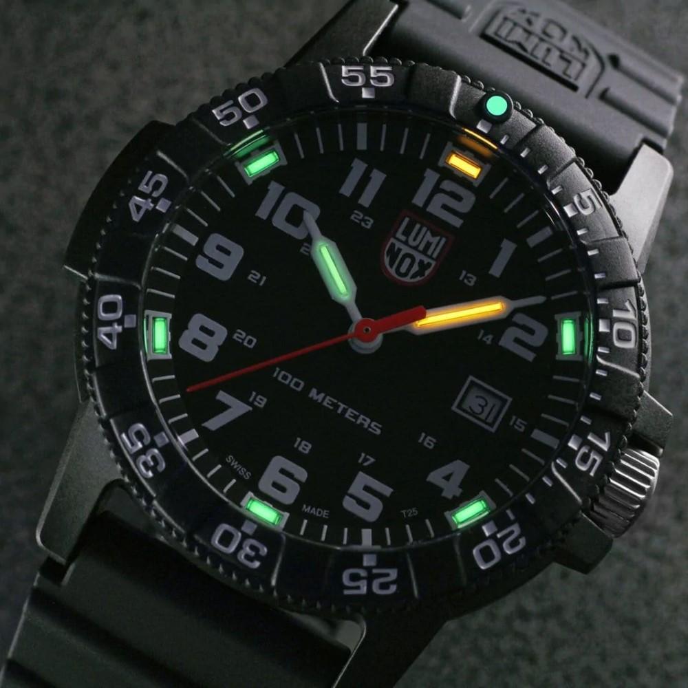 Foto 3 | Reloj Luminox XS.0321.L color Negro para Hombre