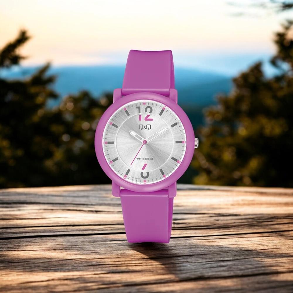 Foto 3 pulgar | Reloj Q&q V36a-001vy Ladies-morado