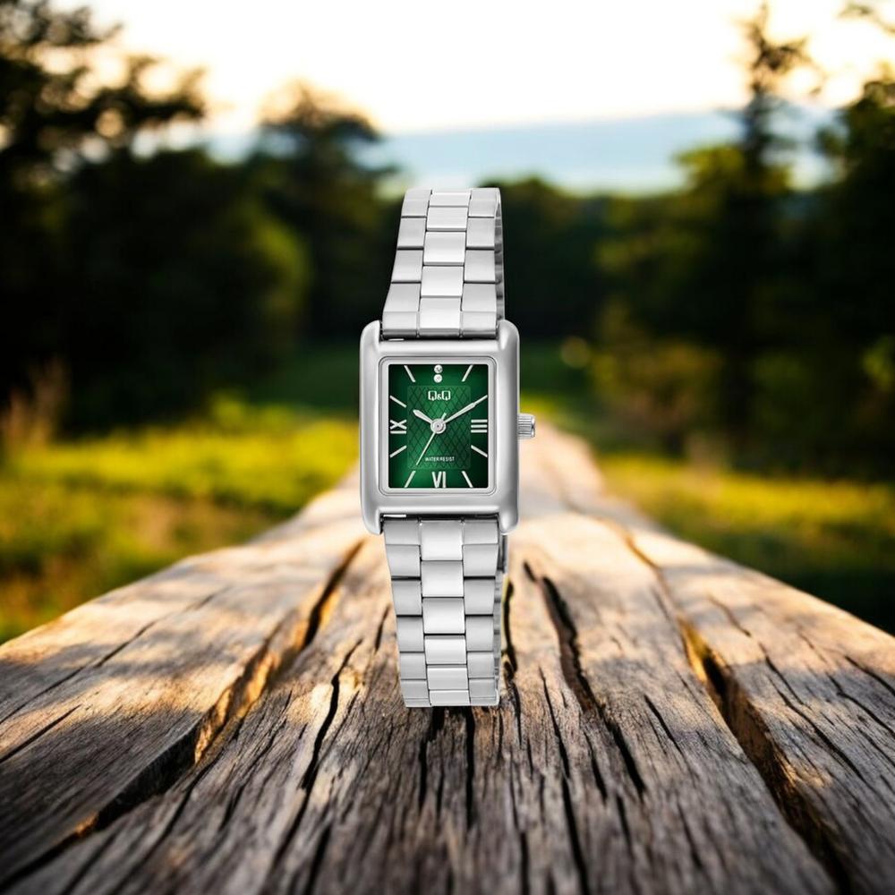 Foto 3 pulgar | Reloj Q&q C69a-003py Ladies-acero