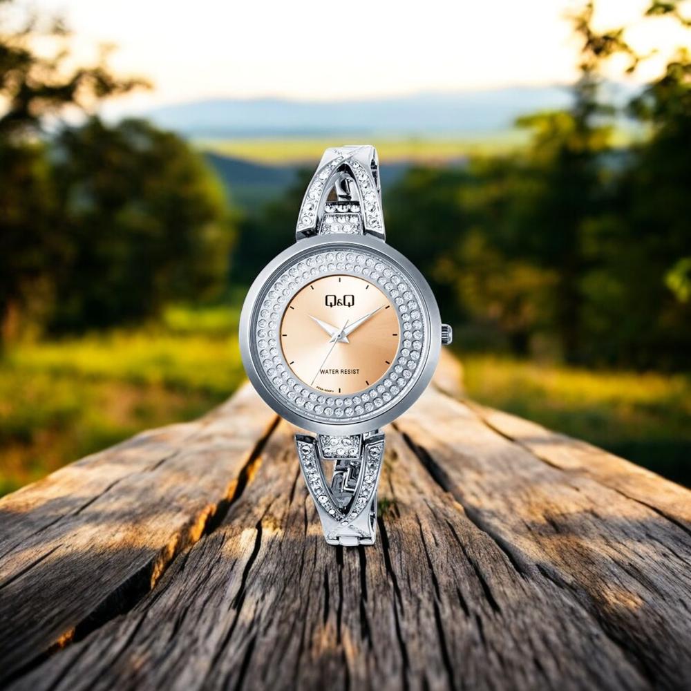 Foto 3 pulgar | Reloj Q&q F03a-004py para Mujer