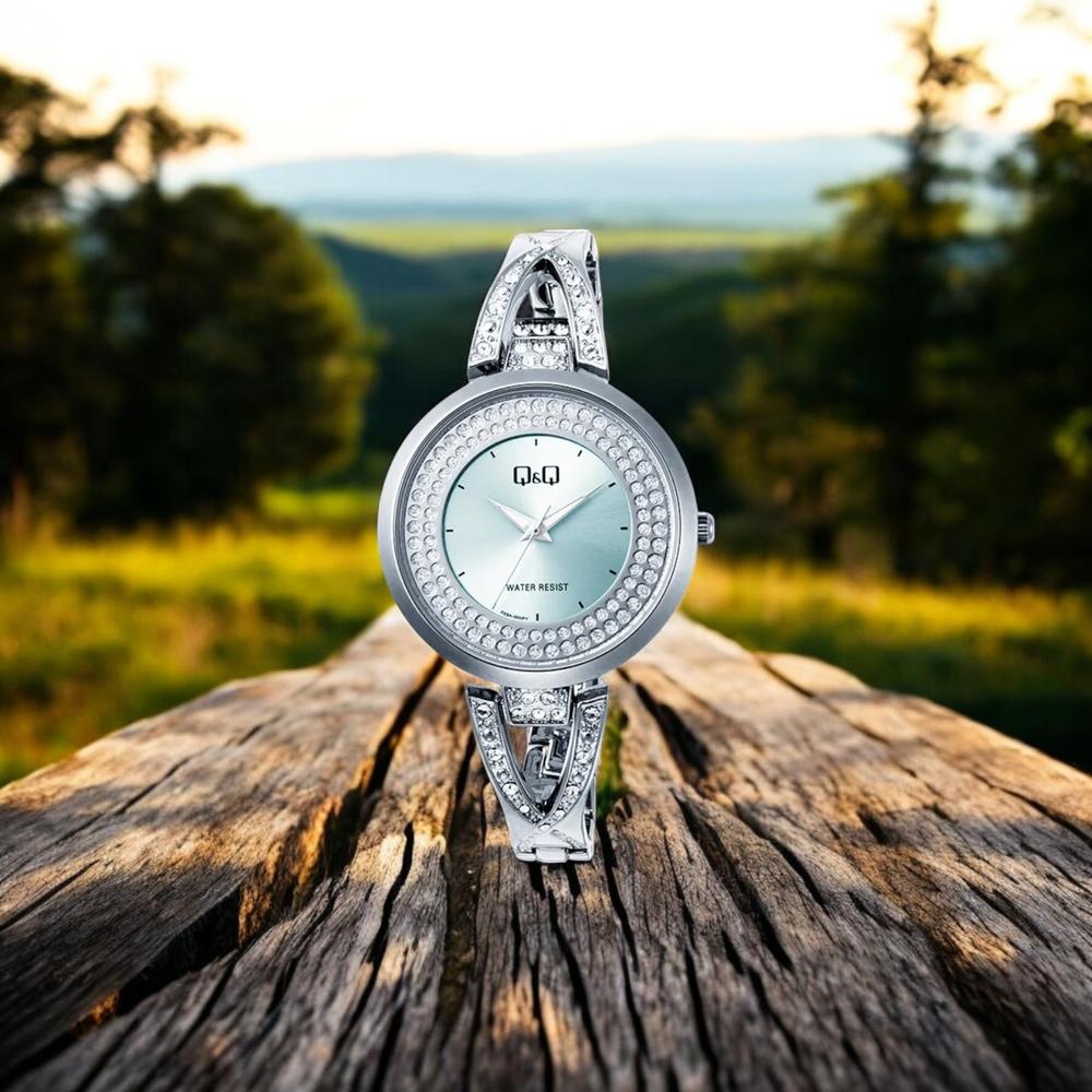 Foto 3 pulgar | Reloj Q&q F03a-005py para Mujer