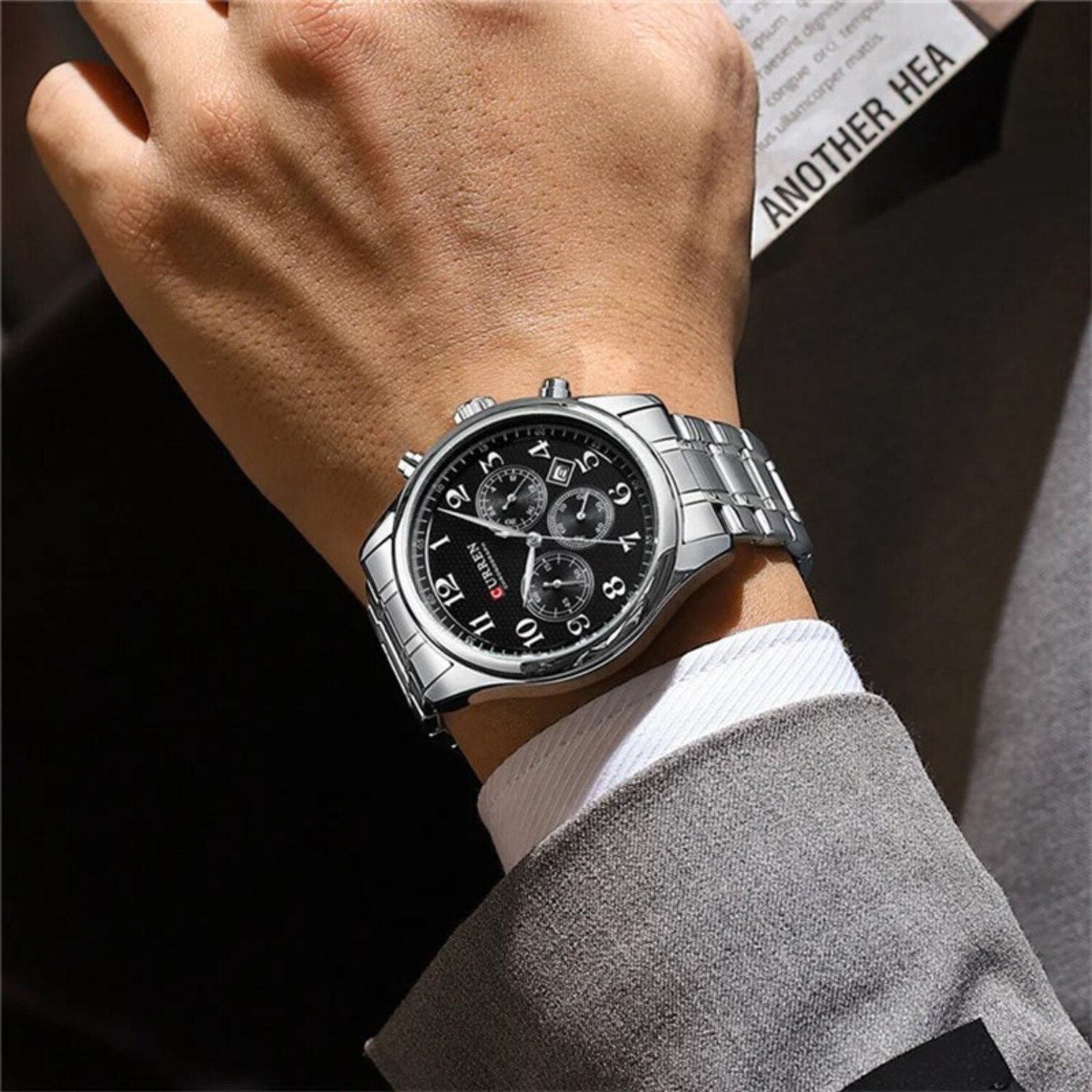 Foto 5 pulgar | Reloj Curren 8466 Kree2002 de Acero Inoxidable Plateado con Tablero Negro