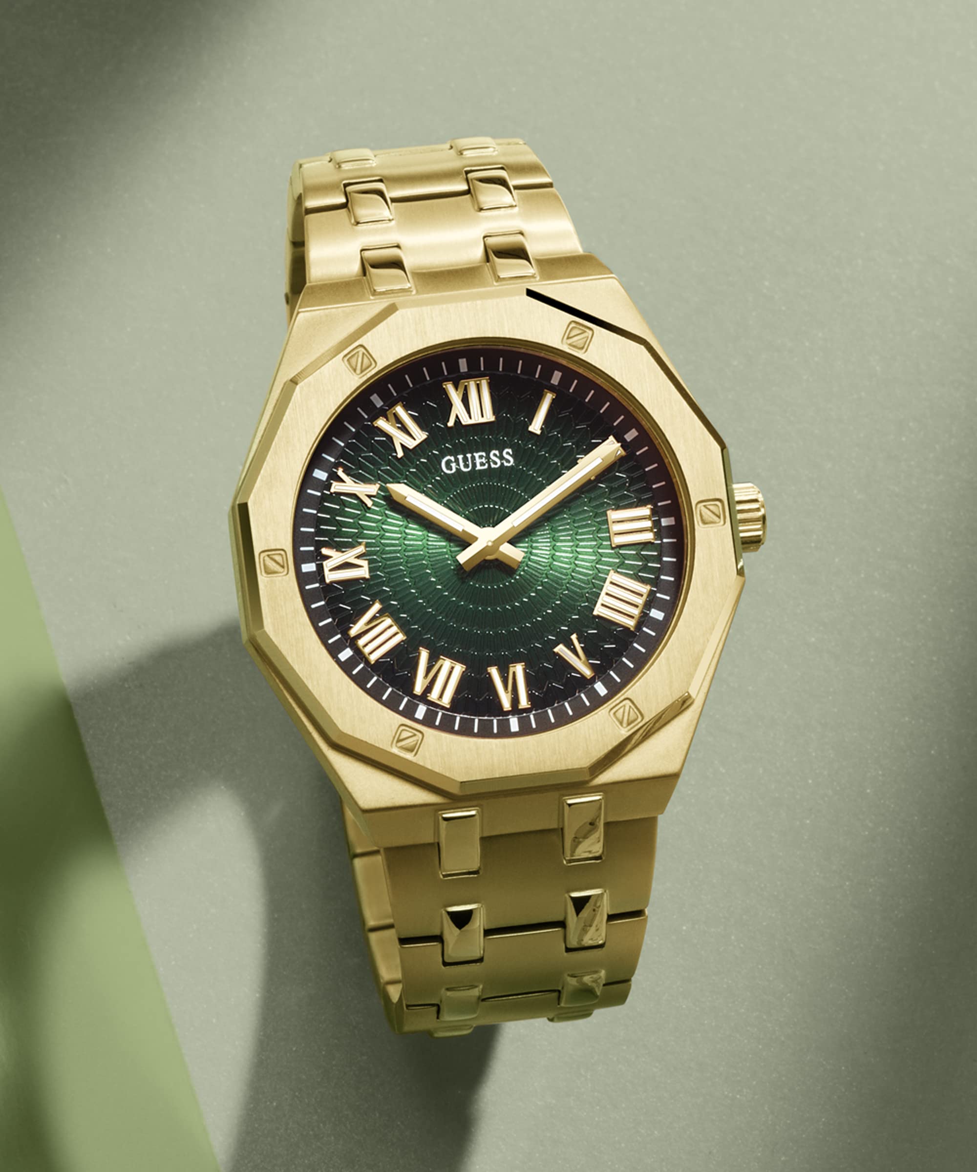 Foto 7 pulgar | Reloj Guess Para Hombre Con Caja De Acero Inoxidable En Tono Dorado De 42 Mm - Venta Internacional.