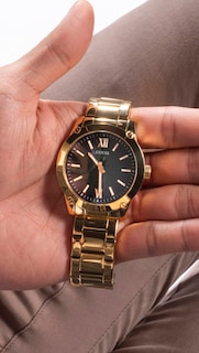 Foto 2 | Reloj Guess Para Hombre, Pulsera Dorada, Caja De 44 Mm, Esfera Verde - Venta Internacional.
