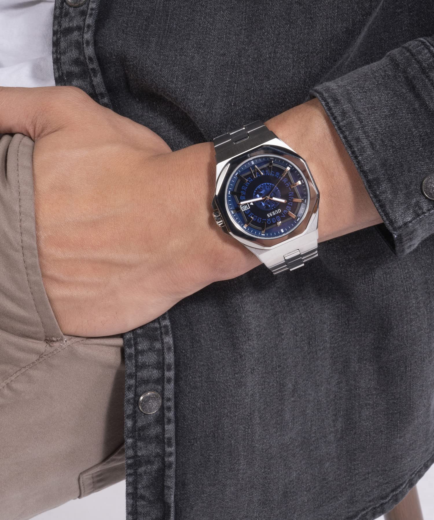 Foto 7 pulgar | Reloj Guess Plateado para Hombre-Venta Internacional