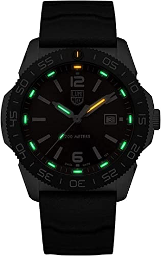 Foto 2 | Reloj Suizo Luminox De Caucho Rojo Y Negro - Xs - Venta Internacional.