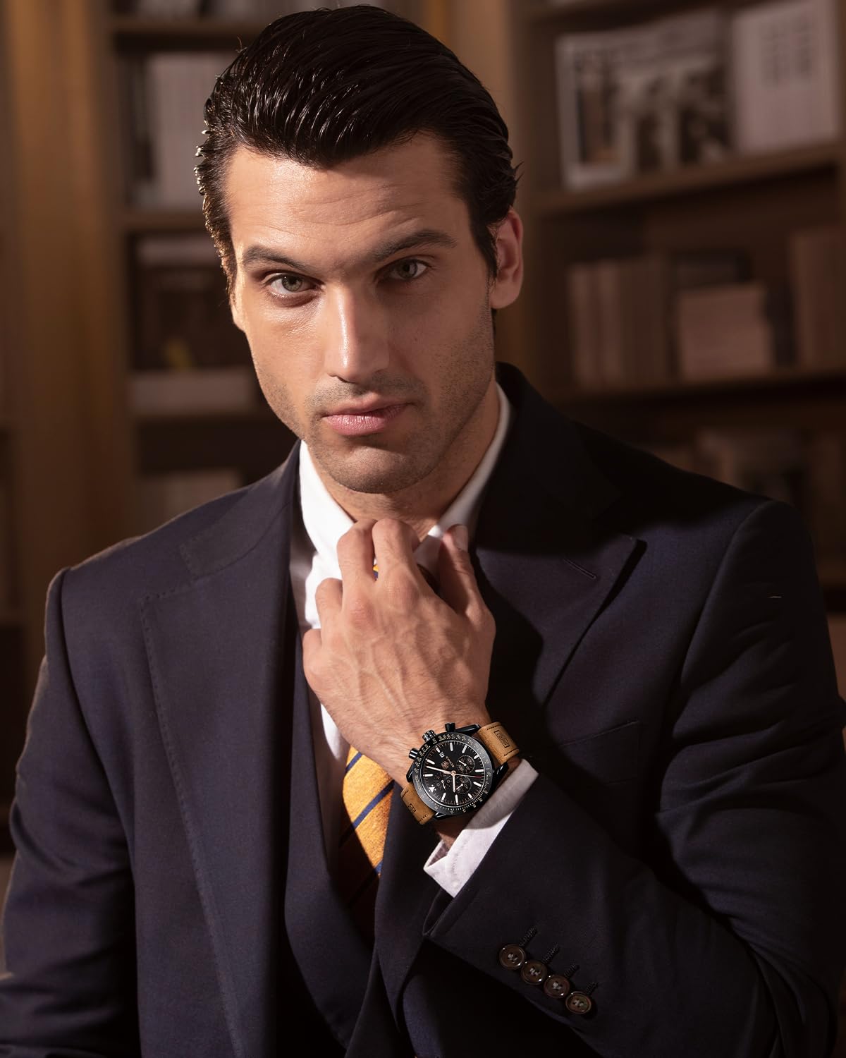 Foto 2 | Reloj De Cuero Con Cronógrafo Analógico De Cuarzo By Benyar Para Hombre - Venta Internacional.