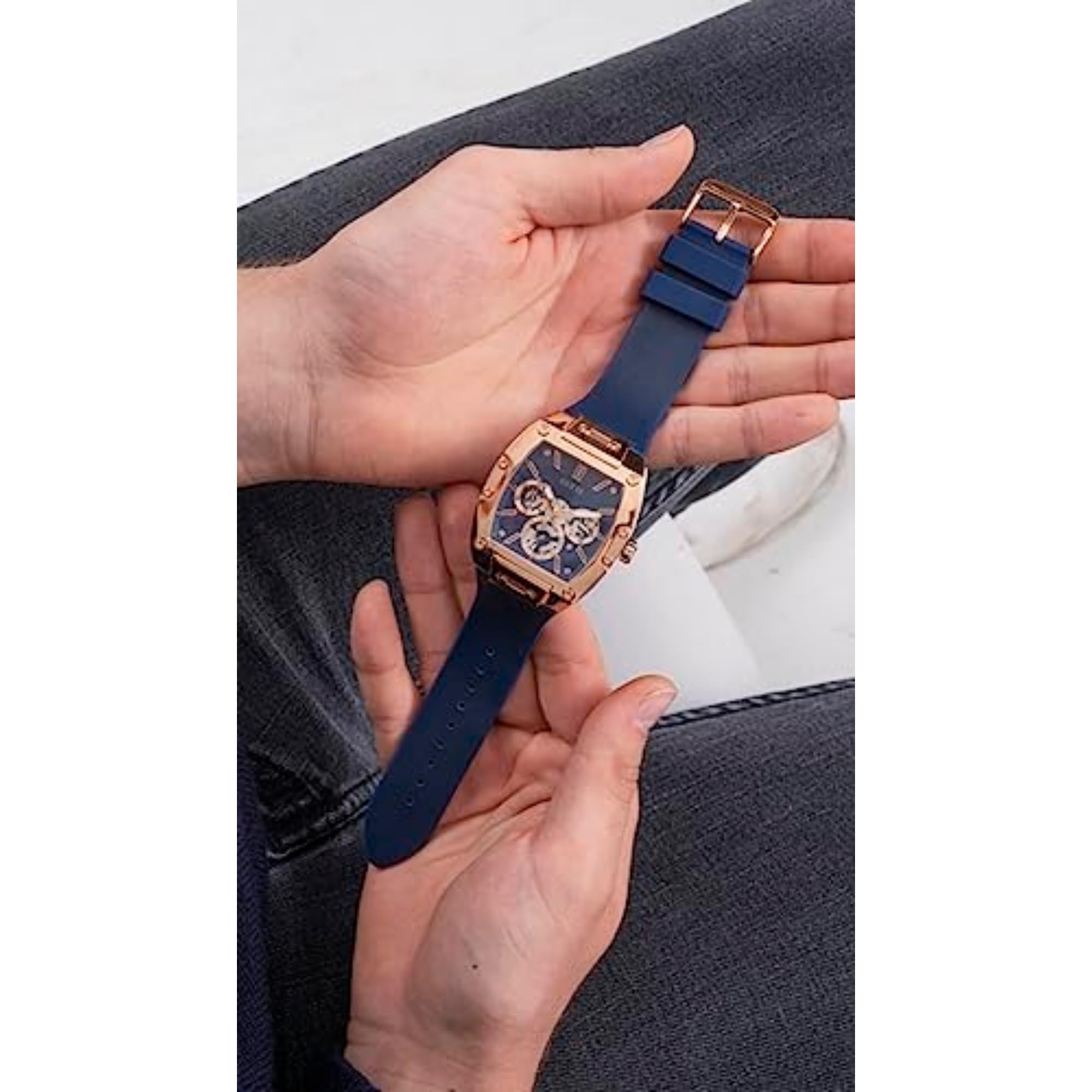 Foto 6 pulgar | Reloj Guess Tonneau Azul 43 mm para Hombre - Venta Internacional
