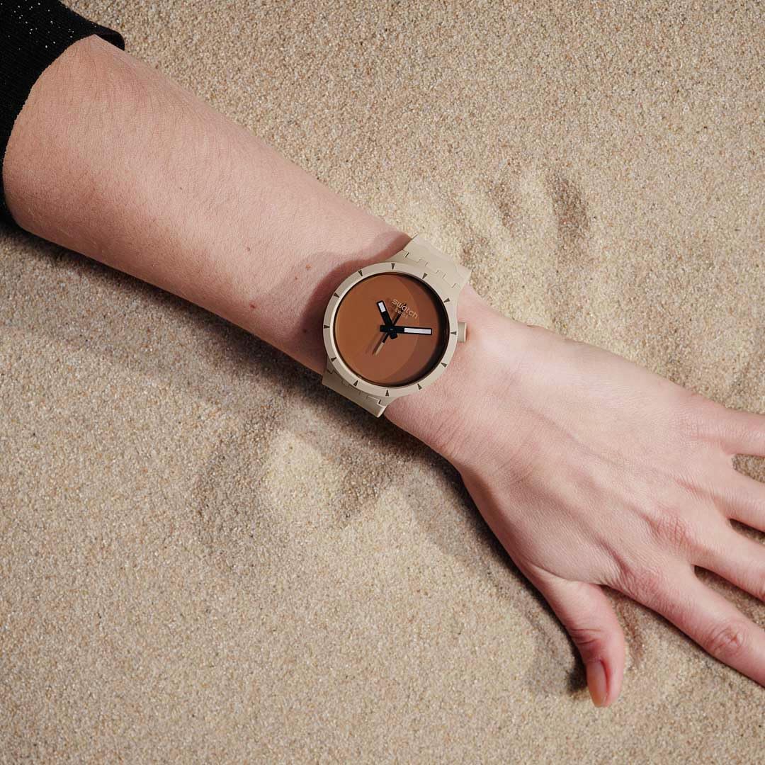 Foto 3 pulgar | Reloj Swatch Big Bold Bioceramic Desert Unisex Sb03c101 47 Mm - Venta Internacional.