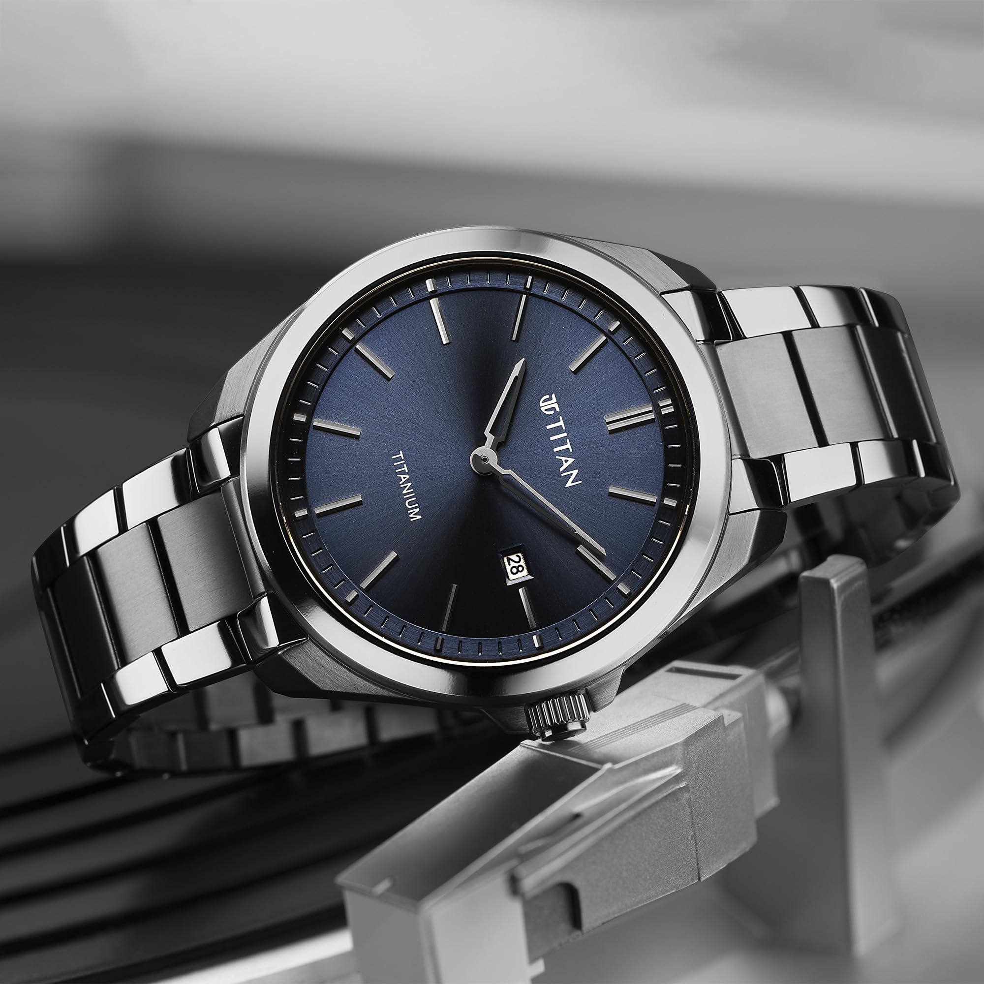 Foto 3 | Reloj Titan para Hombre 90177TM01 Plateado - Venta Internacional