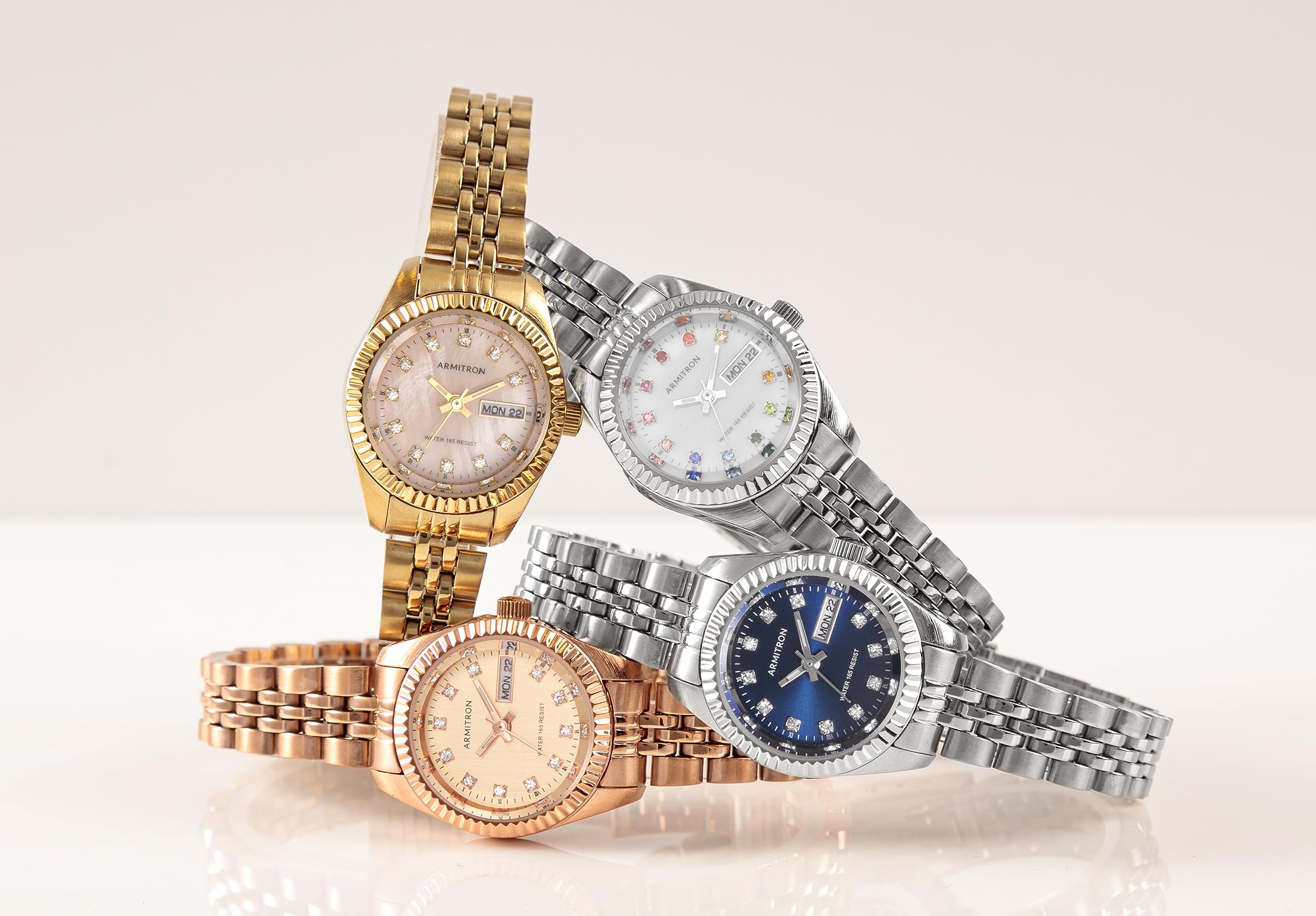 Foto 4 pulgar | Venta Internacional - Reloj Armitron con Esfera de Cristal con Detalles de Día y Fecha para Mujer