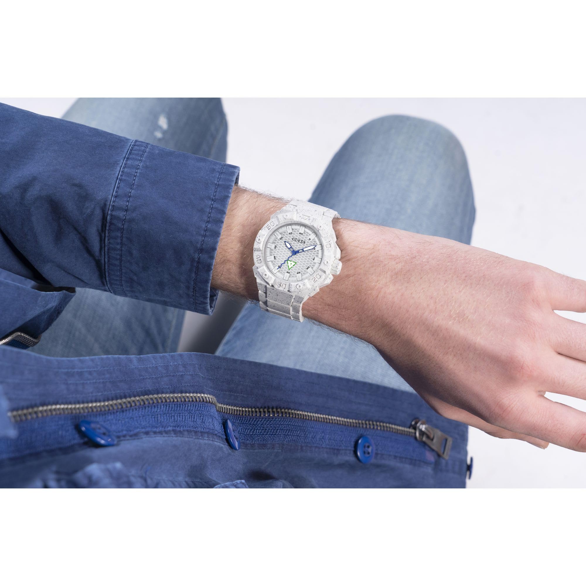 Foto 6 pulgar | Reloj Guess, Tamaño Mediano, 42 Mm, Correa Blanca, Esfera Blanca, Resistente Al Agua - Venta Internacional.