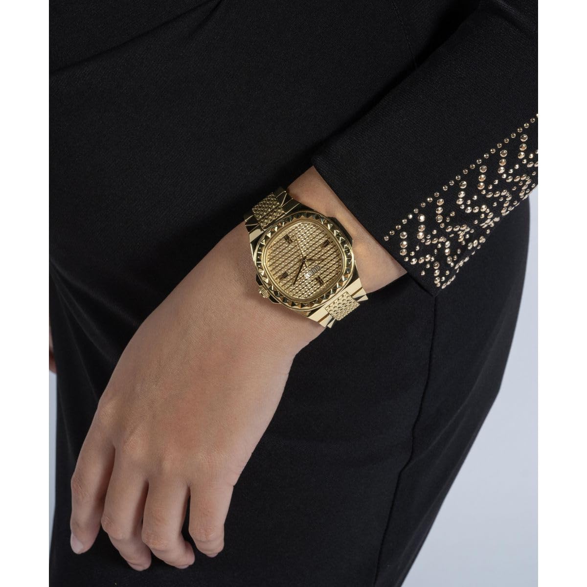 Foto 6 pulgar | Reloj Guess Para Mujer En Tono Dorado Con Esfera Champán Y Caja De 36 Mm - Venta Internacional.