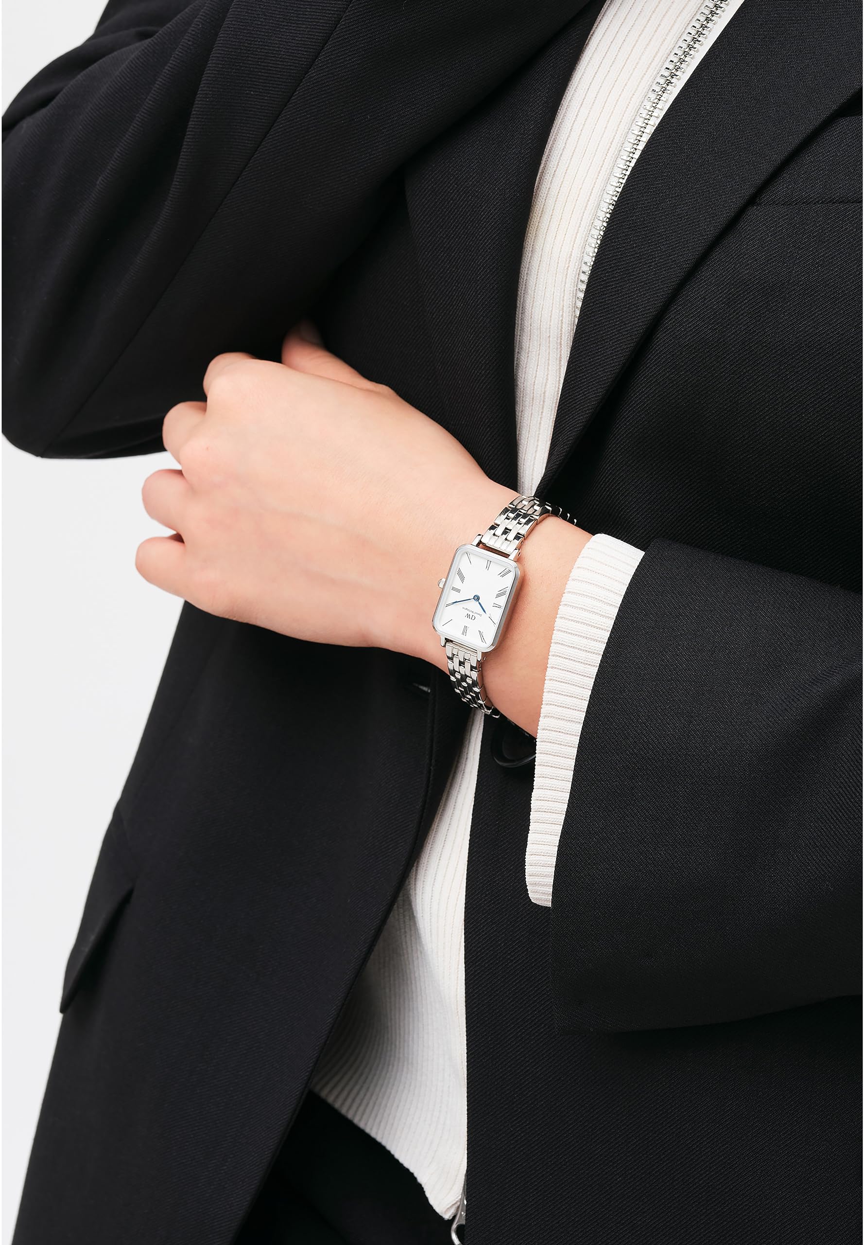 Foto 2 | Reloj Daniel Wellington Quadro Con Números Romanos De 20 X 26 Mm, Plateado - Venta Internacional.