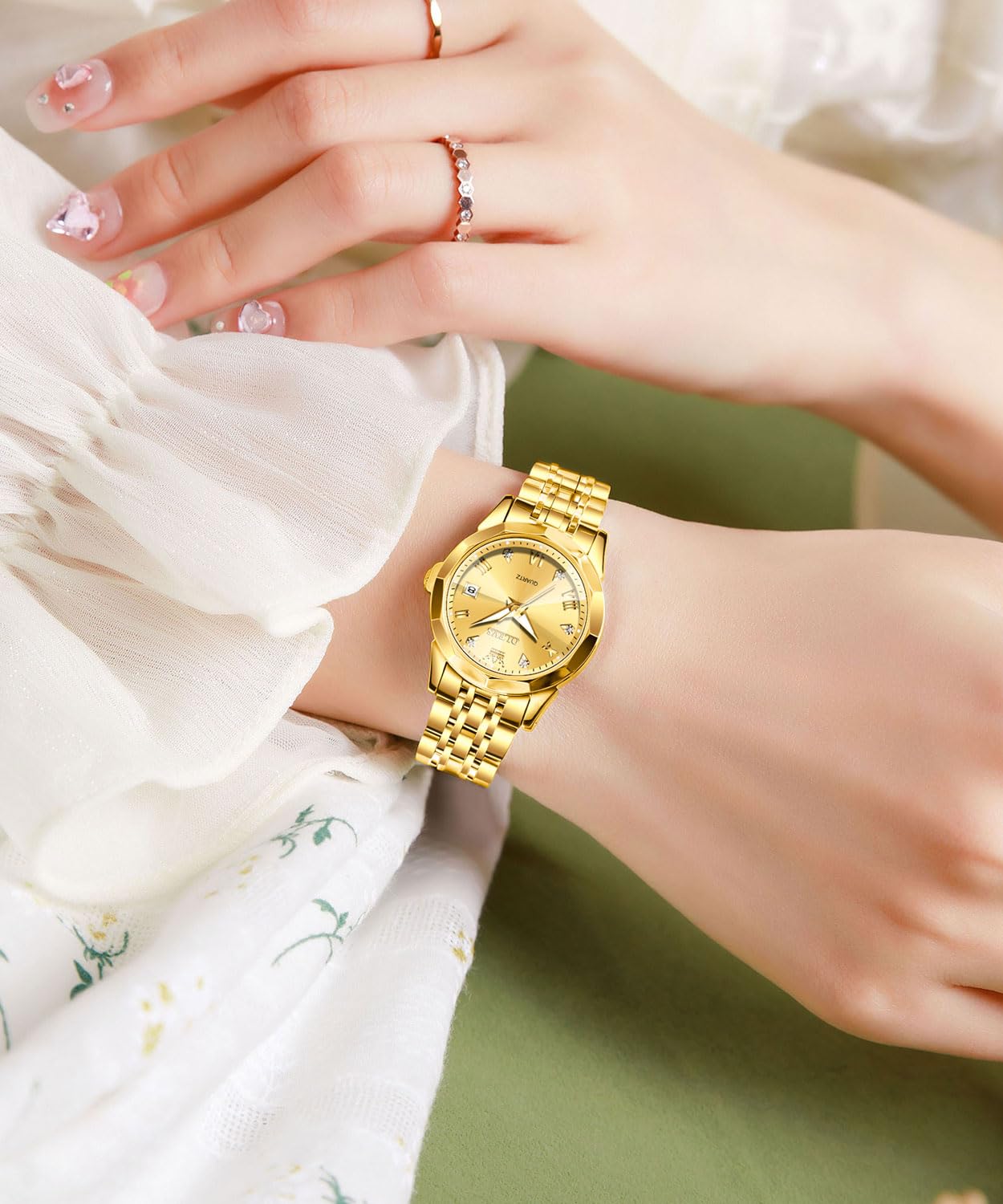Foto 5 pulgar | Reloj Olevs Gold de Acero Inoxidable Impermeable Para Mujer - Venta Internacional