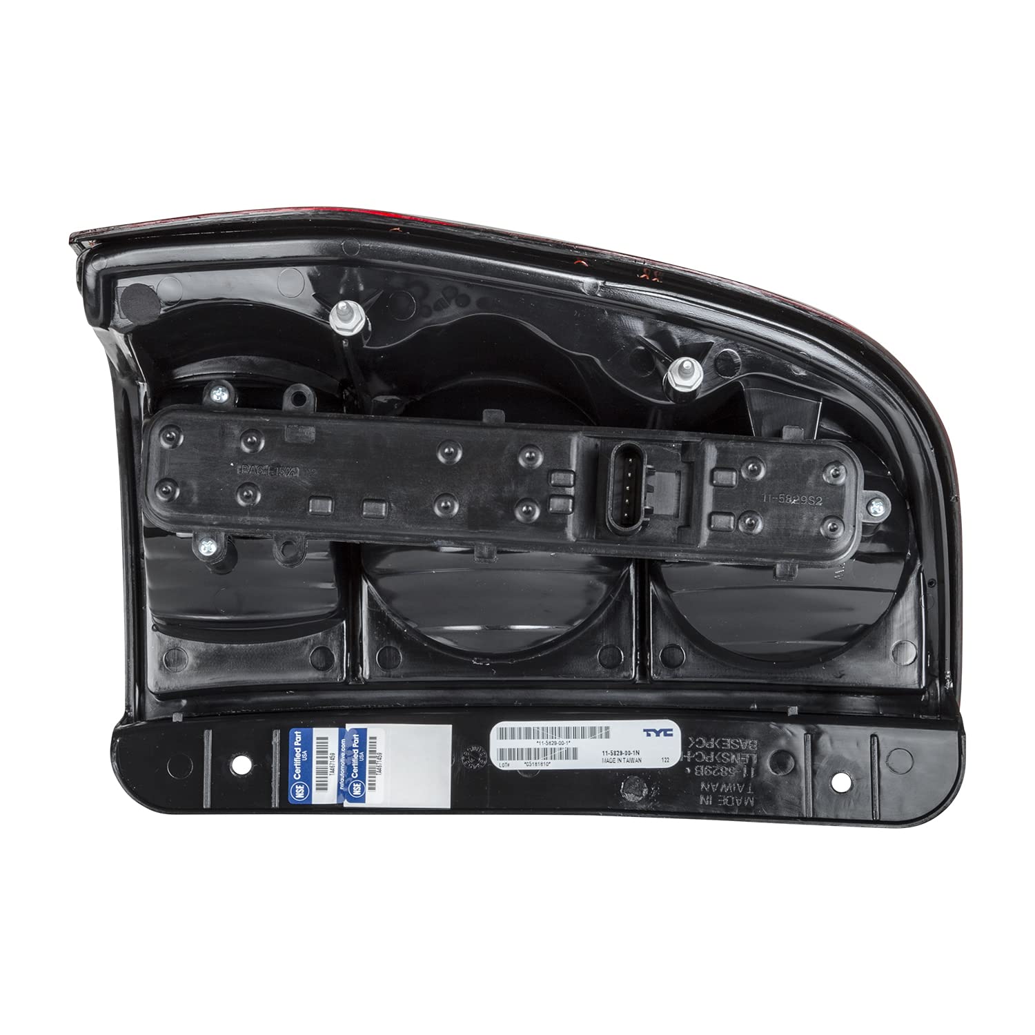 Foto 3 pulgar | Luz Trasera Tyc 11-5829-00-1 Chevrolet Trailblazer Lateral Derecho - Venta Internacional.