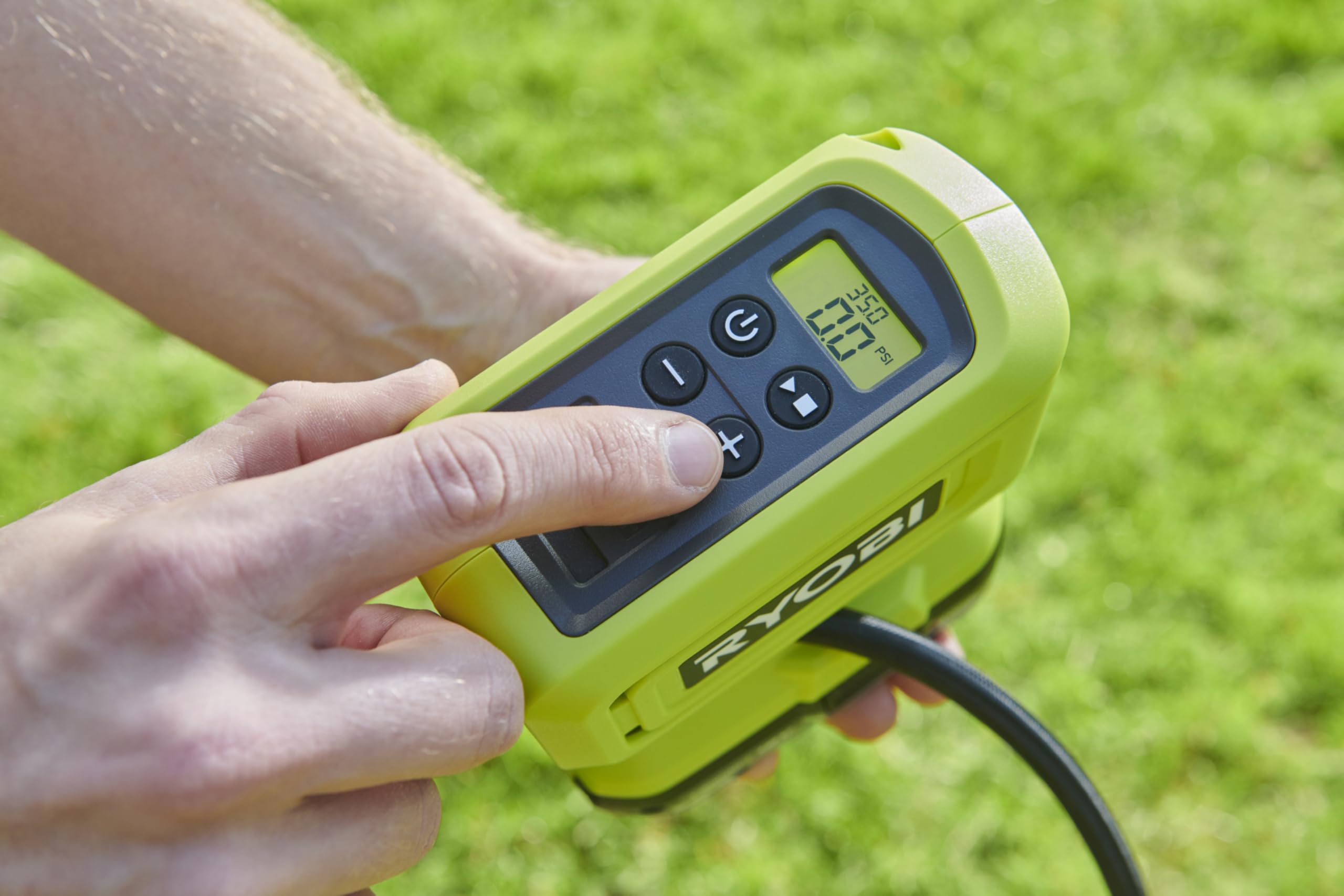 Foto 4 pulgar | Compresor Inalámbrico Ryobi Rpi18 18 V 11 Bar Para Inflar Neumáticos - Venta Internacional.