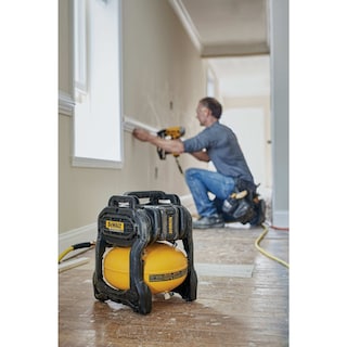 Foto 5 | Compresor De Aire Dewalt Flexvolt 60v Max* Inalámbrico 9.5l - Venta Internacional.