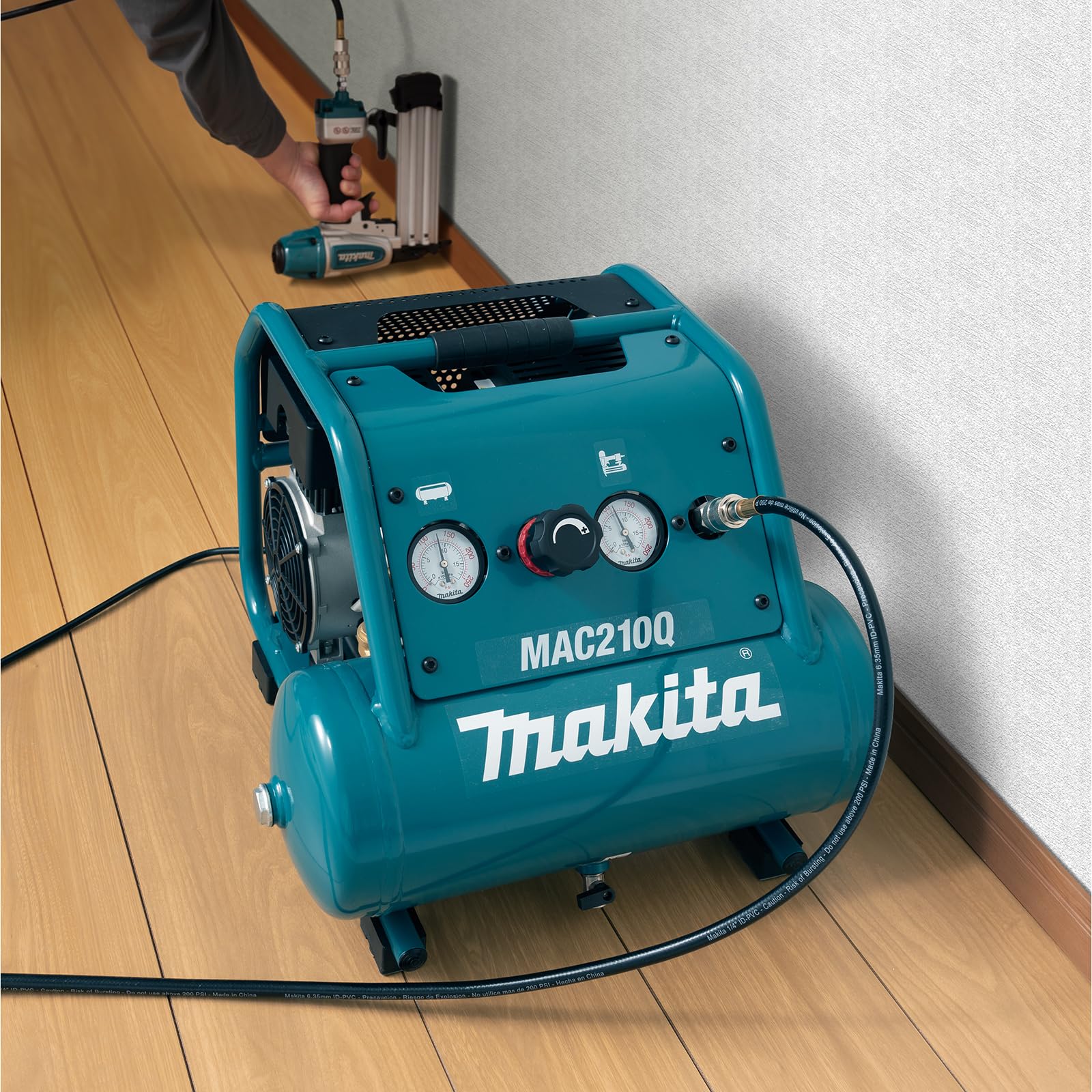Foto 2 | Compresor De Aire Makita Mac210q Quiet Series 1hp 7.6l 60db - Venta Internacional.