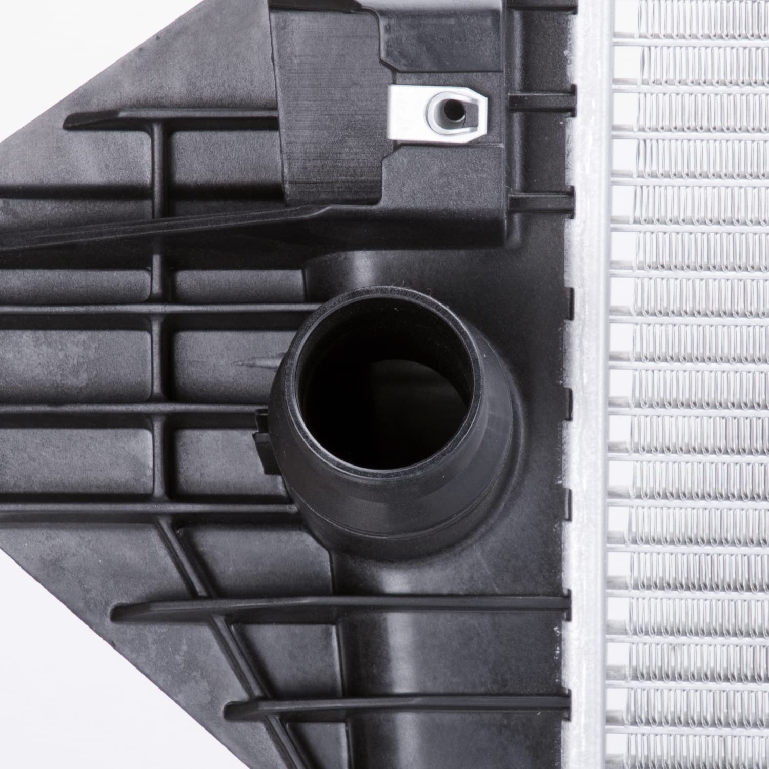Foto 4 pulgar | Radiador Tyc 13231 Compatible Con Ford F-250 2011-2016 - Venta Internacional.