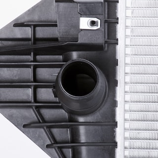 Foto 3 | Radiador Tyc 13231 Compatible Con Ford F-250 2011-2016 - Venta Internacional.