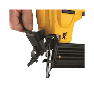 Foto 2 | Pistola De Clavo De Espiga Calibre 18 Ga 20 V Max Incluye Bateria