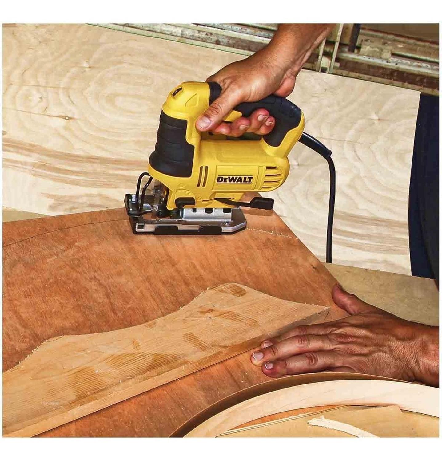 Foto 7 pulgar | Sierra Caladora DeWALT DWE300-B3  color Amarillo de 650 W