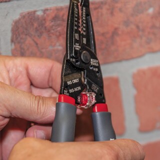 Foto 7 | Pelacables, Engarzadoras Y Cortadoras Klein Tools 1019 Kurve - Venta Internacional.