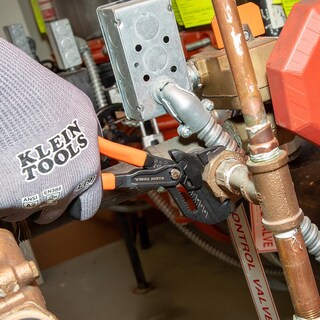 Foto 4 | Llave Para Alicates Klein Tools D5317, Compacta, 18 Cm, Alto Apalancamiento - Venta Internacional.