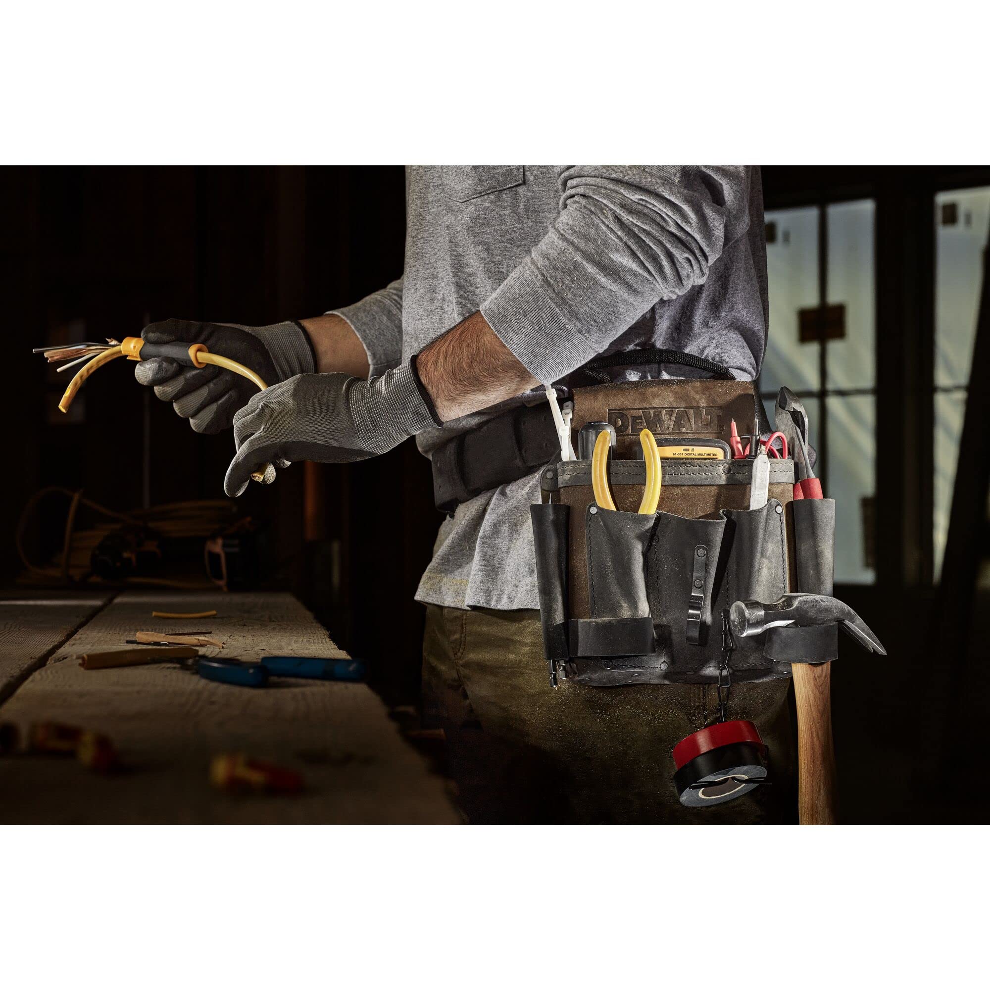 Foto 4 pulgar | Funda Para Herramientas Dewalt De Piel Para Electricistas, 8 Bolsillos - Venta Internacional.