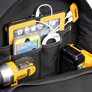 Foto 3 | Mochila Para Herramientas Dewalt 33 Con Carga Usb Con Iluminación De Bolsillo - Venta Internacional.