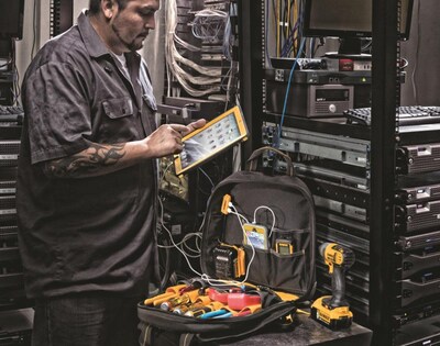 Foto 4 | Mochila Para Herramientas Dewalt Con Carga Usb Y 20 Bolsillos - Venta Internacional.