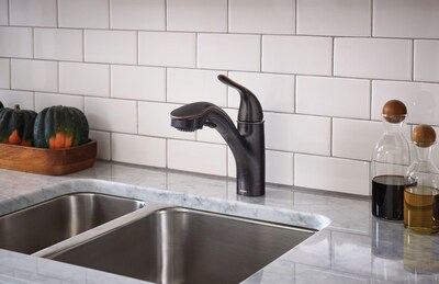 Foto 6 | Grifo Para Fregadero De Cocina Moen Brecklyn De Una Sola Manija Mediterranea - Venta Internacional.