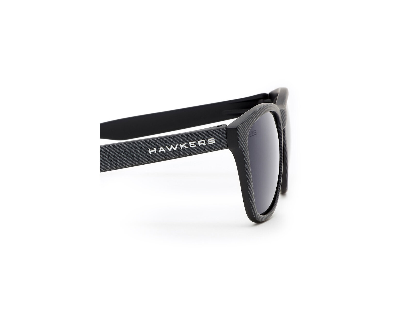 Foto 4 pulgar | Lentes Hawkers color Negro Dark One para Hombres y Mujeres Uv400