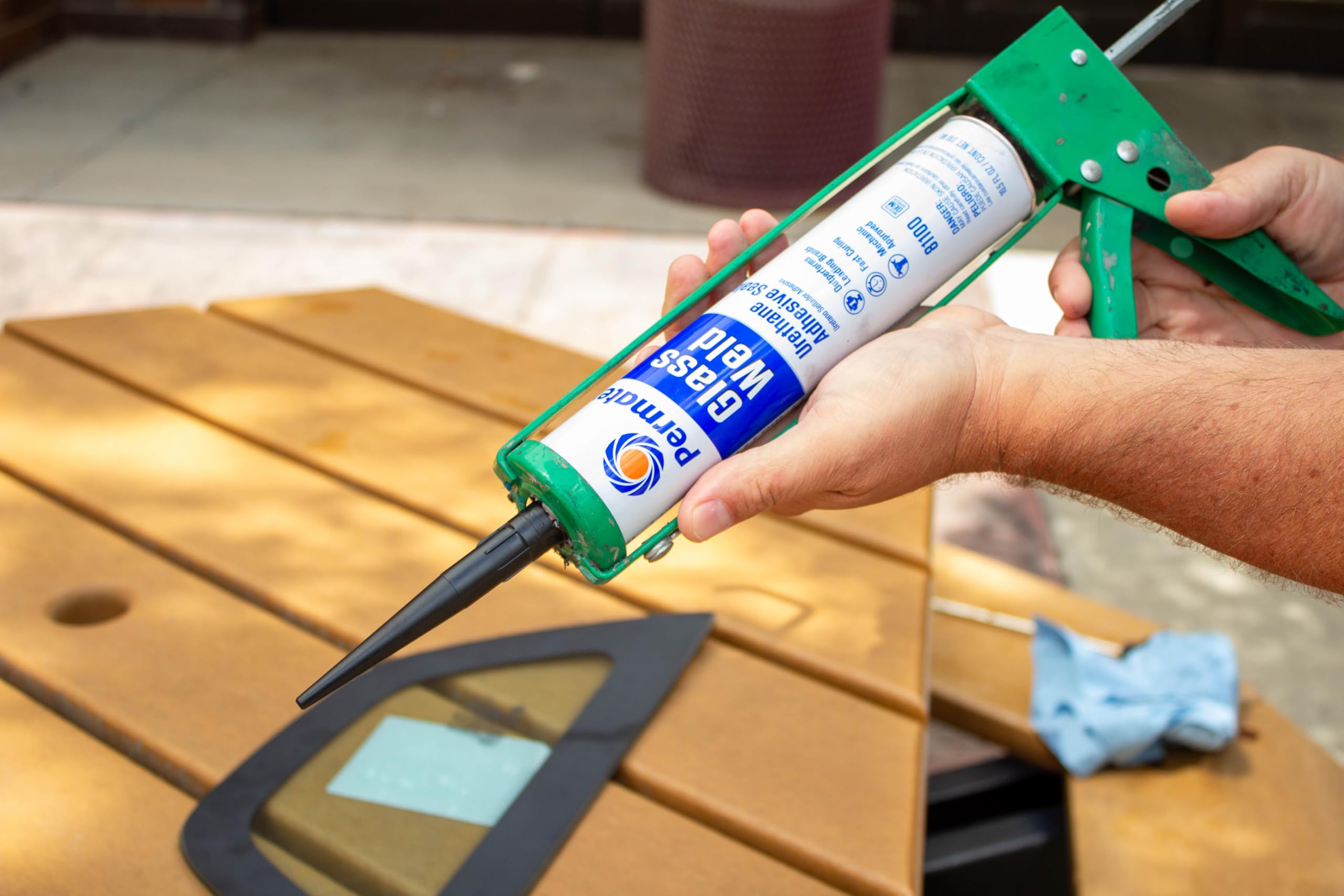 Foto 2 | Sellador De Parabrisas Permatex 81100 Glass Weld 310 Ml - Venta Internacional.