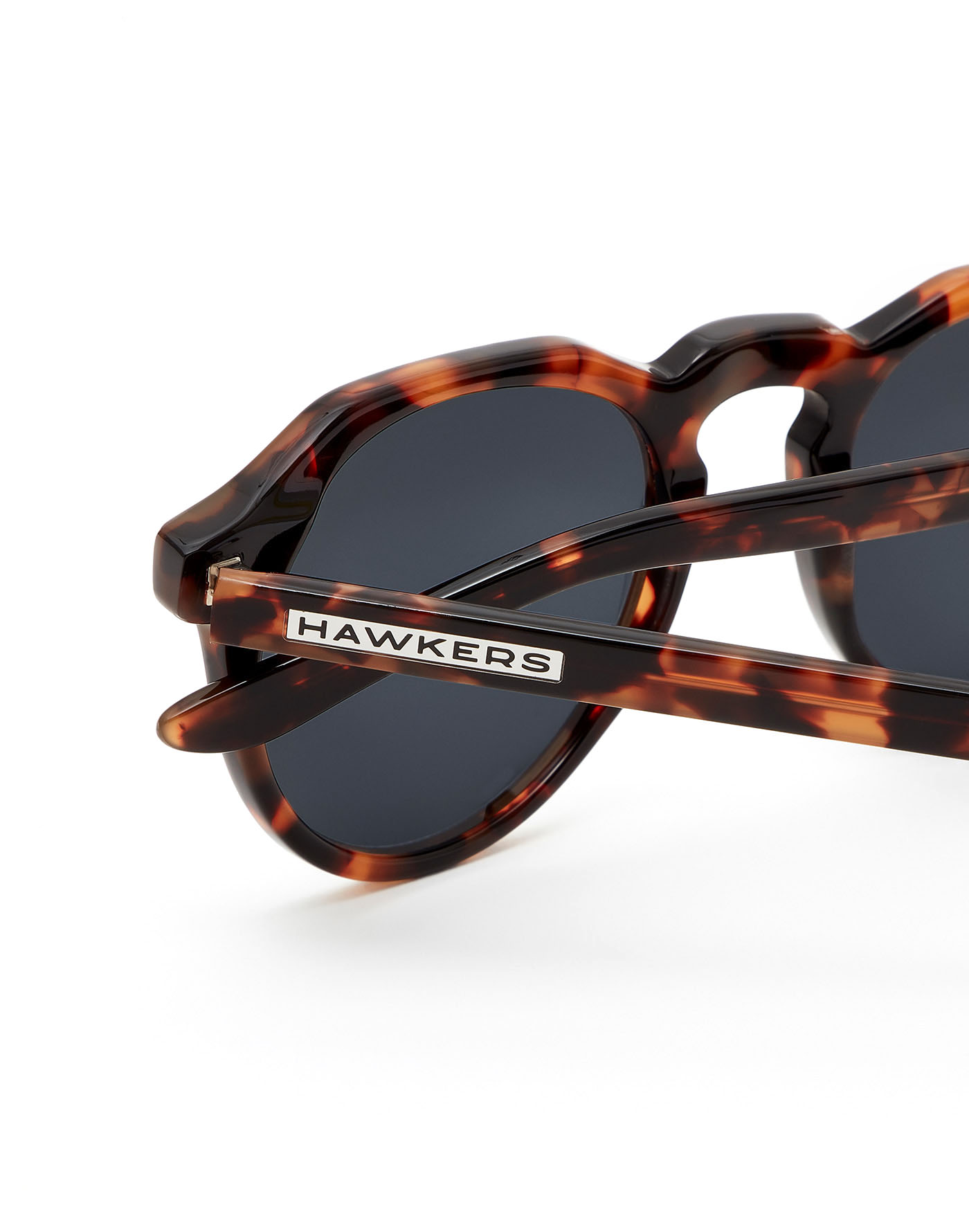 Foto 4 pulgar | Lentes Carey Dark WARWICK X  para Hombre y Mujeres UV400 Hawkers color Café