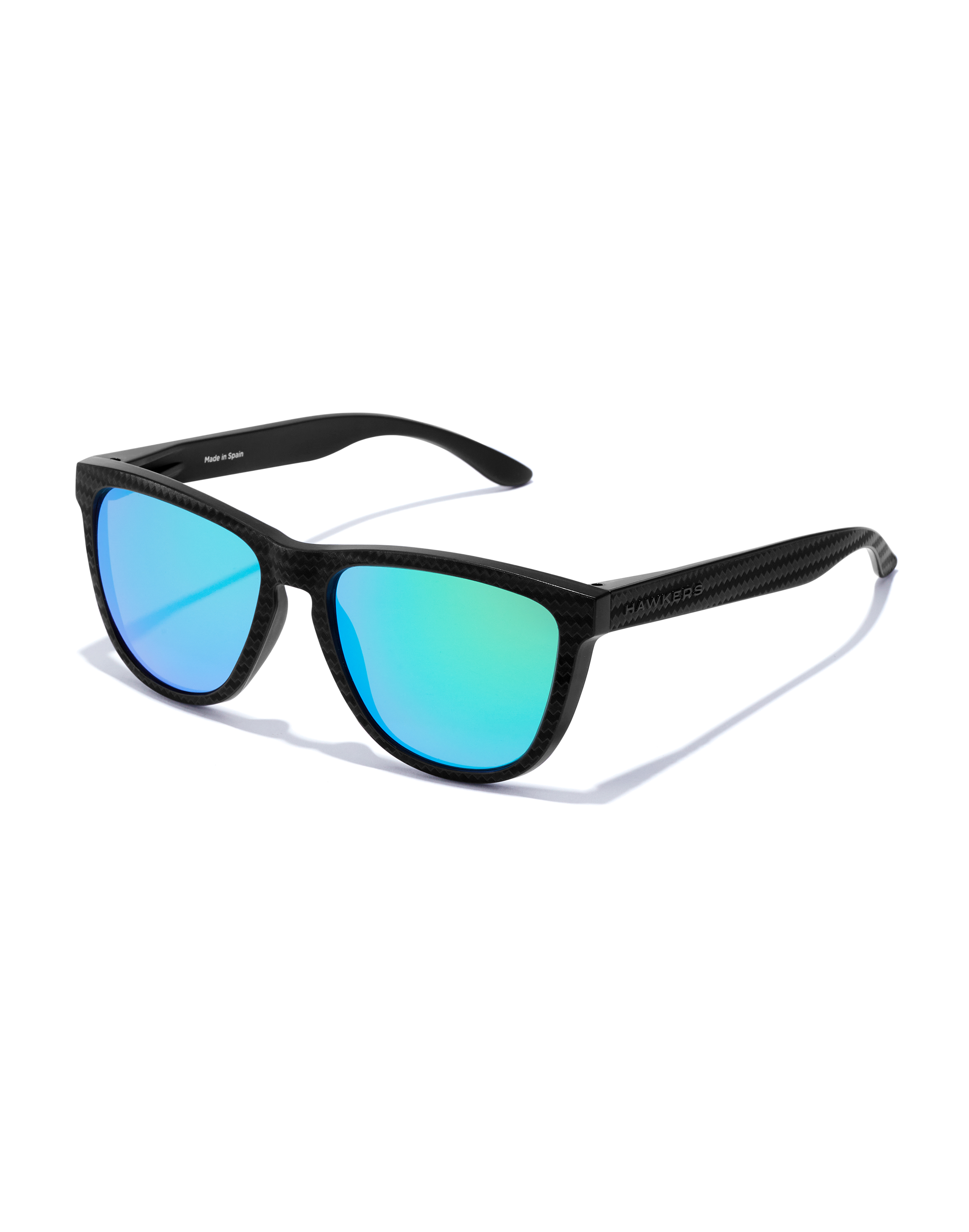 Foto 2 pulgar | Hawkers - One Raw Carbono Polarized Emerald Para Hombres Y Mujeres UV400